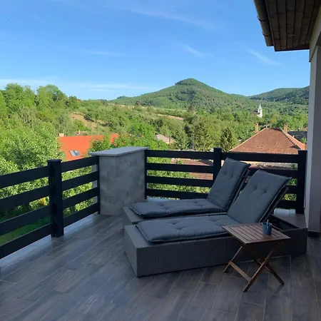 Relax Wellness Villa Komlóska
